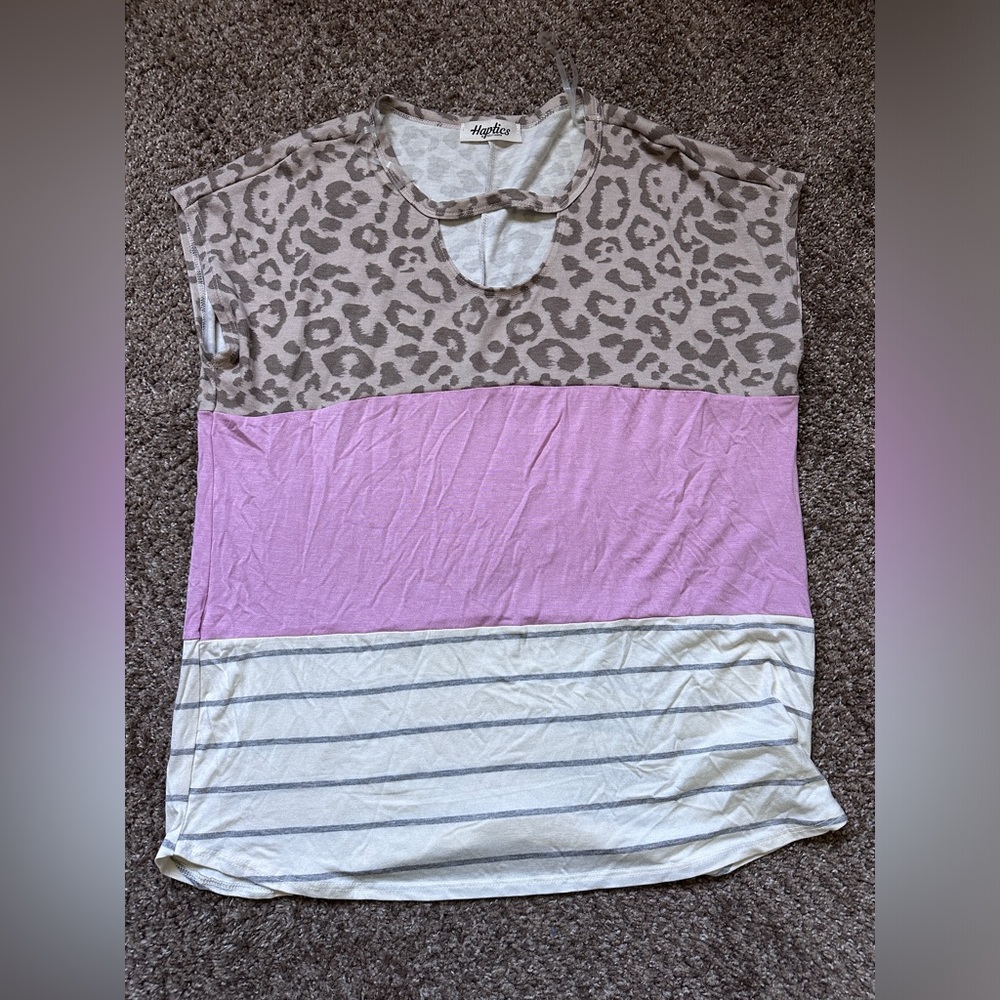 NWOT cute multi pattern keyhole shirt